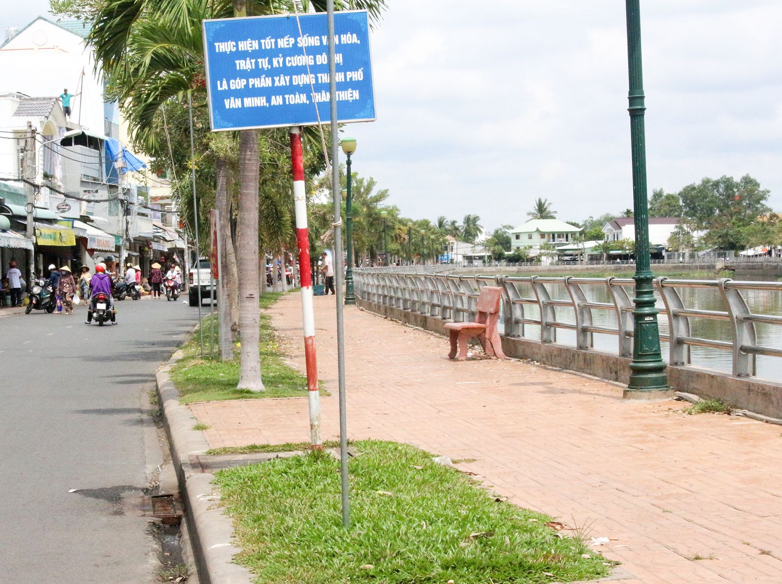 Bờ kè Rạch Cái Khế (đường Huỳnh Thúc Kháng), phường An Nghiệp xây dựng hoàn thành, hạn chế sạt lở, bảo vệ môi trường, phát triển đô thị thích ứng BĐKH.