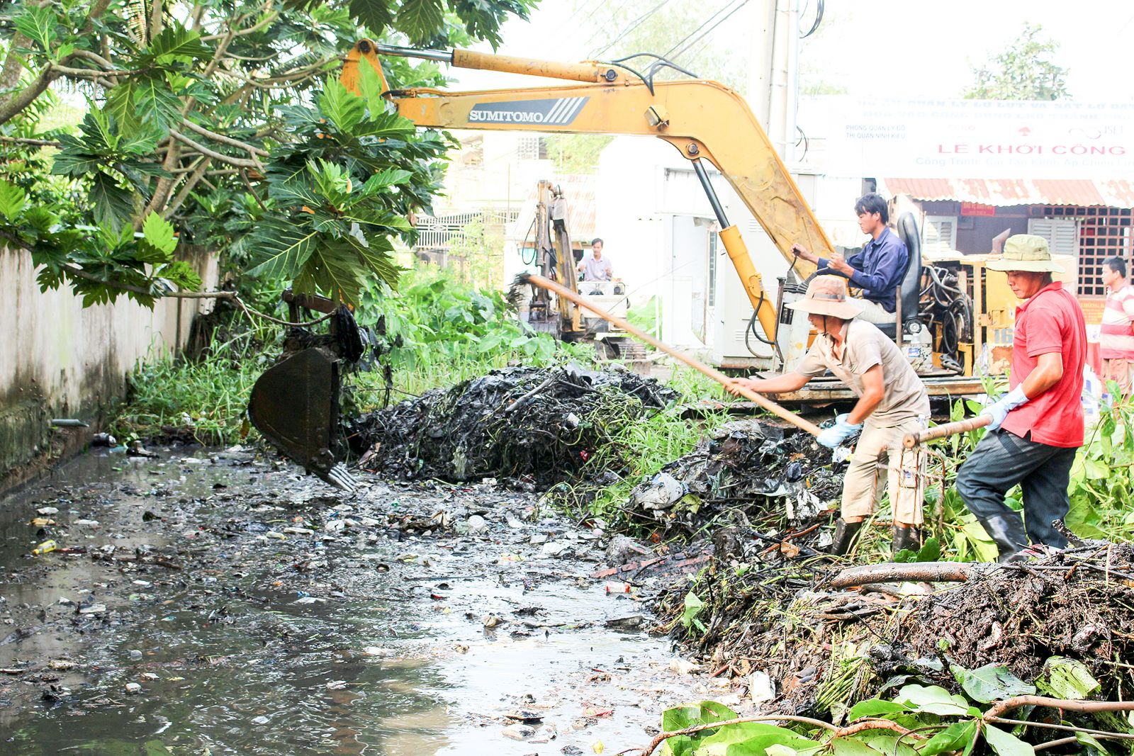 Kênh Ấp Chiến Lược ở phường An Bình, quận Ninh Kiều được nạo vét theo Dự án “Quản lý ngập lụt, sạt lở bờ sông đô thị dựa vào cộng đồng TP Cần Thơ”.