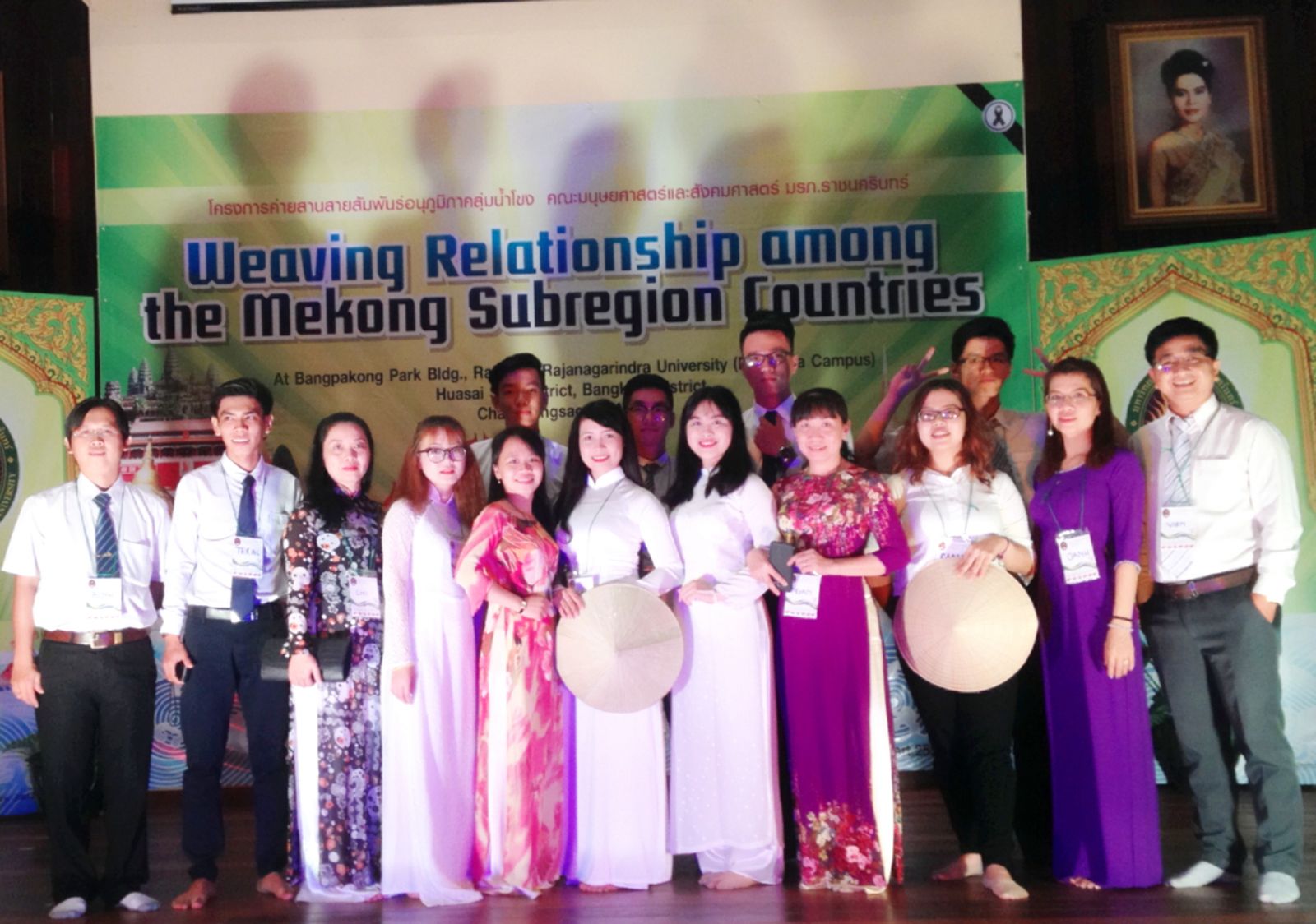 Đoàn cán bộ, sinh viên Trường Đại học Kỹ thuật - Công nghệ Cần Thơ tham gia hội trại “Gắn kết quan hệ giữa các nước tiểu vùng Mekong 2017” tại RRU, Thái Lan. Ảnh: Đoàn Trường Đại học Kỹ thuật - Công nghệ Cần Thơ cung cấp.