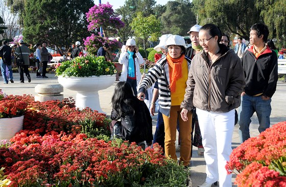 Báo Đảng góp phần xây dựng nếp sống văn minh