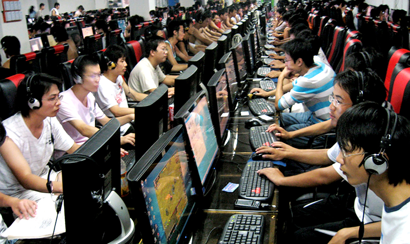 Trung Quốc có khoảng 751 triệu người dùng Internet. Ảnh: Itai.com