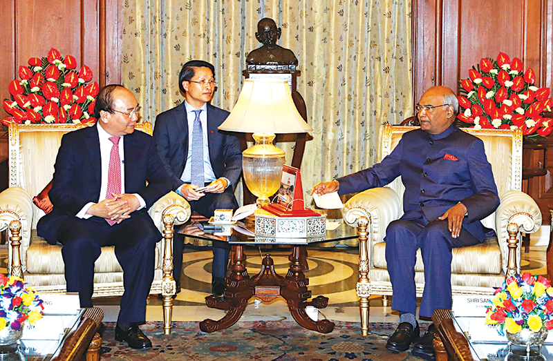 Thủ tướng Nguyễn Xuân Phúc hội kiến với Tổng thống Cộng hòa Ấn Độ Ram Nath Kovind. Ảnh: THỐNG NHẤT -TTXVN