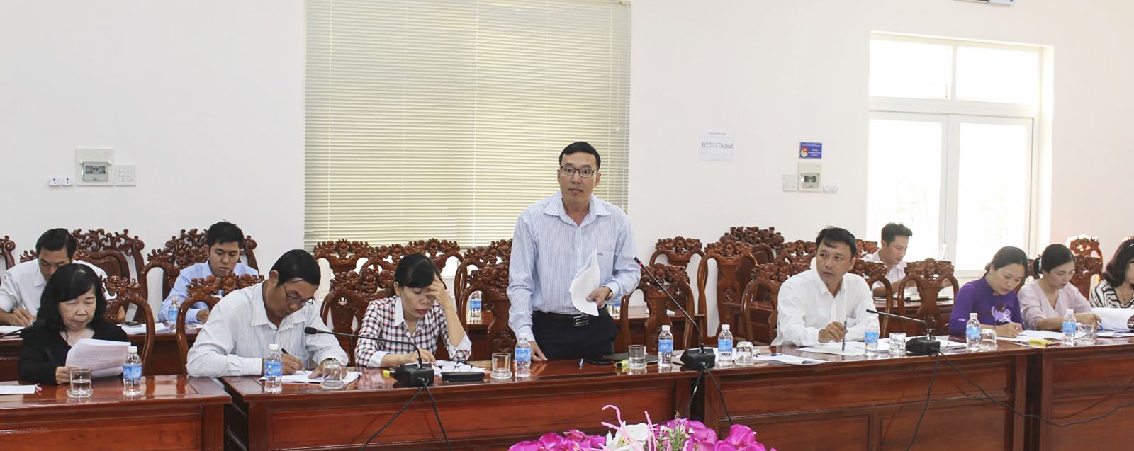 Các đại biểu tham gia phát biểu tại buổi giám sát.