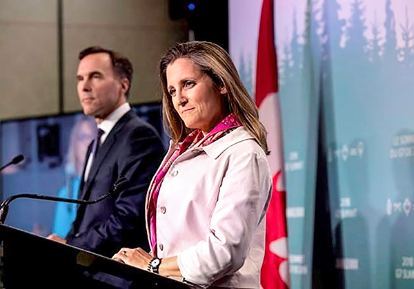 Ngoại trưởng Canada Chrystia Freeland tại cuộc họp báo sau cuộc gặp với các thượng nghị sĩ Mỹ hôm 13-4. Ảnh: CNN