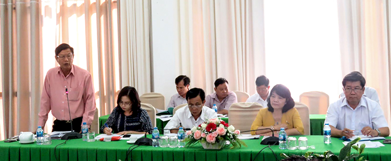 Ông Lê Văn Tâm, Trưởng Ban Chỉ đạo Thi THPT Quốc gia và Tuyển sinh TP Cần Thơ năm 2018, chỉ đạo các sở, ngành thành phố chuẩn bị chu đáo kỳ thi.
