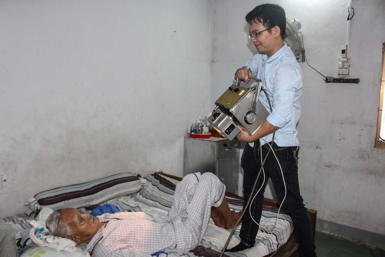 Cung cấp dịch vụ y tế tận nhà cho người bệnh