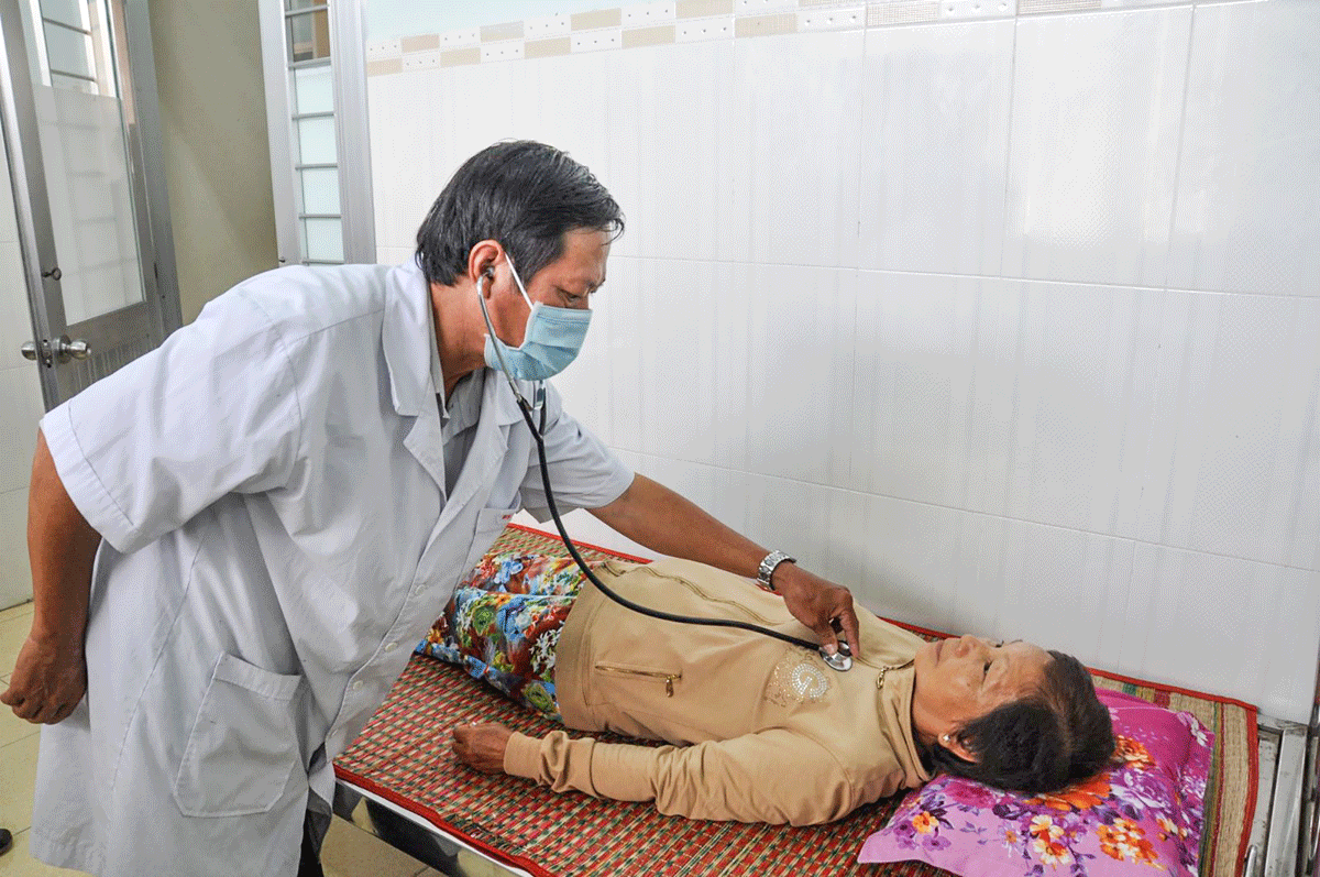 Tăng cường kiểm tra, giám sát, xử lý nghiêm vi phạm trong Đảng