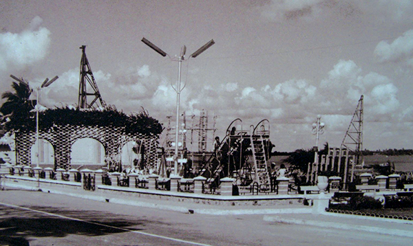 Bến Ninh Kiều năm 1960 (ảnh tư liệu).
