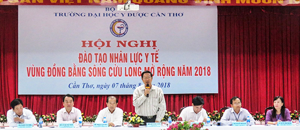 Ông Lê Văn Tâm, Phó Chủ tịch Thường trực UBND TP Cần Thơ phát biểu tại cuộc họp. Ảnh: B.NG