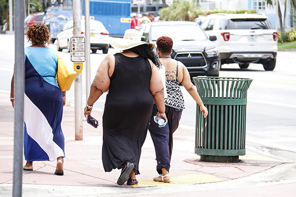 Có đến 63,7% người dân Anh thừa cân hoặc béo phì. Ảnh: medicalnewser.com