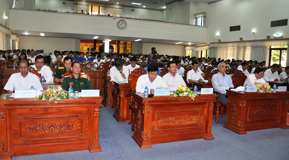 Tận dụng mọi cơ hội, phát huy tối đa các tiềm lực, lợi thế để phát triển kinh tế - xã hội với tốc độ nhanh và bền vững