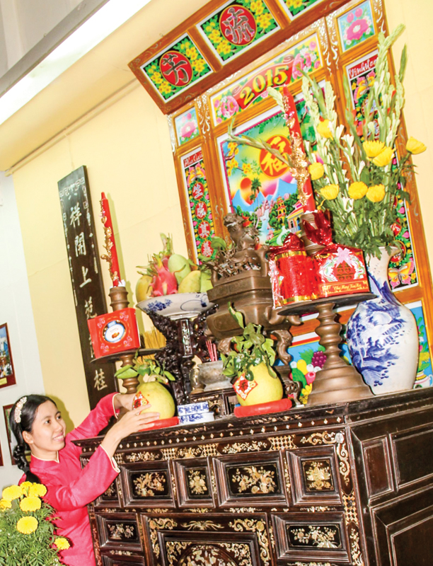 Bàn thờ gia tiên - nơi thể hiện sâu sắc niềm tin tâm linh của người Việt