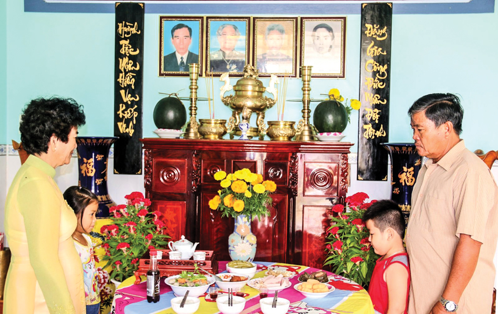 Tục thờ cúng tổ tiên của người Việt - Báo Cần Thơ Online