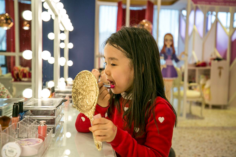 Ngành công nghiệp làm đẹp Hàn Quốc nhắm vào trẻ em