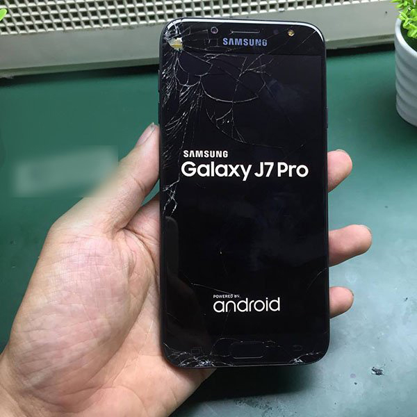 Viettopcare - Thay Màn Hình Samsung Galaxy J7 Pro Uy Tín - Báo Cần Thơ  Online