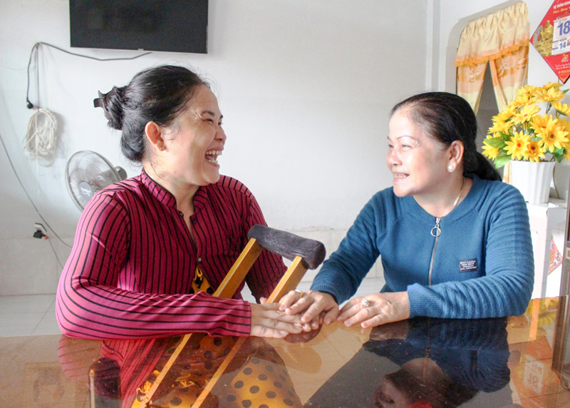 Gần dân