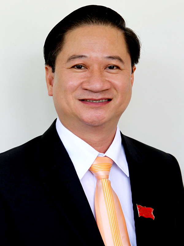 Tiếp tục đẩy mạnh việc học tập và làm theo tư tưởng, đạo đức, phong cách Hồ Chí Minh bằng nhiều việc làm, hành động thiết thực