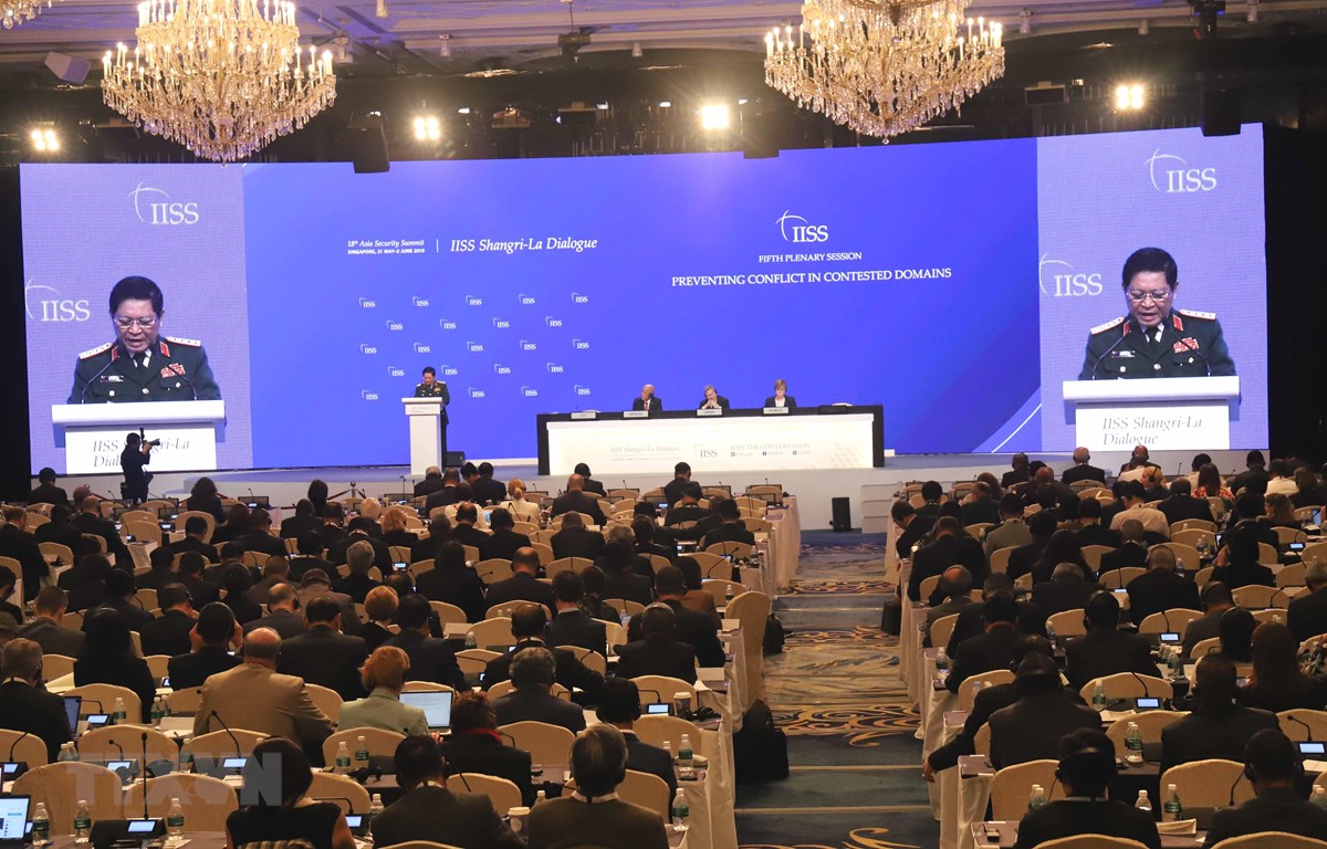 Shangri-La Dialogue: Vietnamese Defence Minister calls for peaceful solutions to disputes