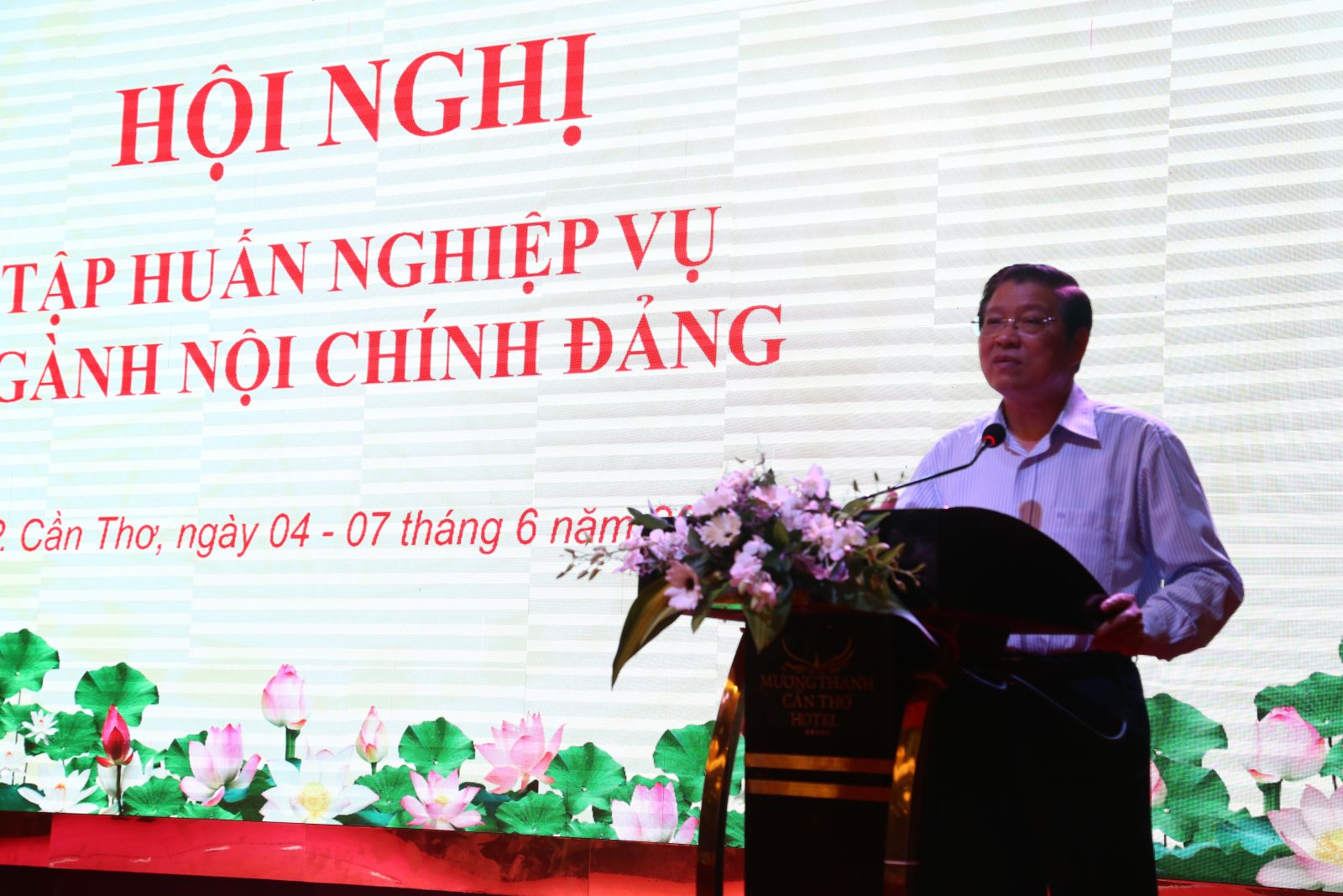 Đồng chí Phan Đình Trạc, Bí thư Trung ương Đảng, Trưởng Ban Nội chính Trung ương phát biểu bế mạc hội nghị. Ảnh: S.H