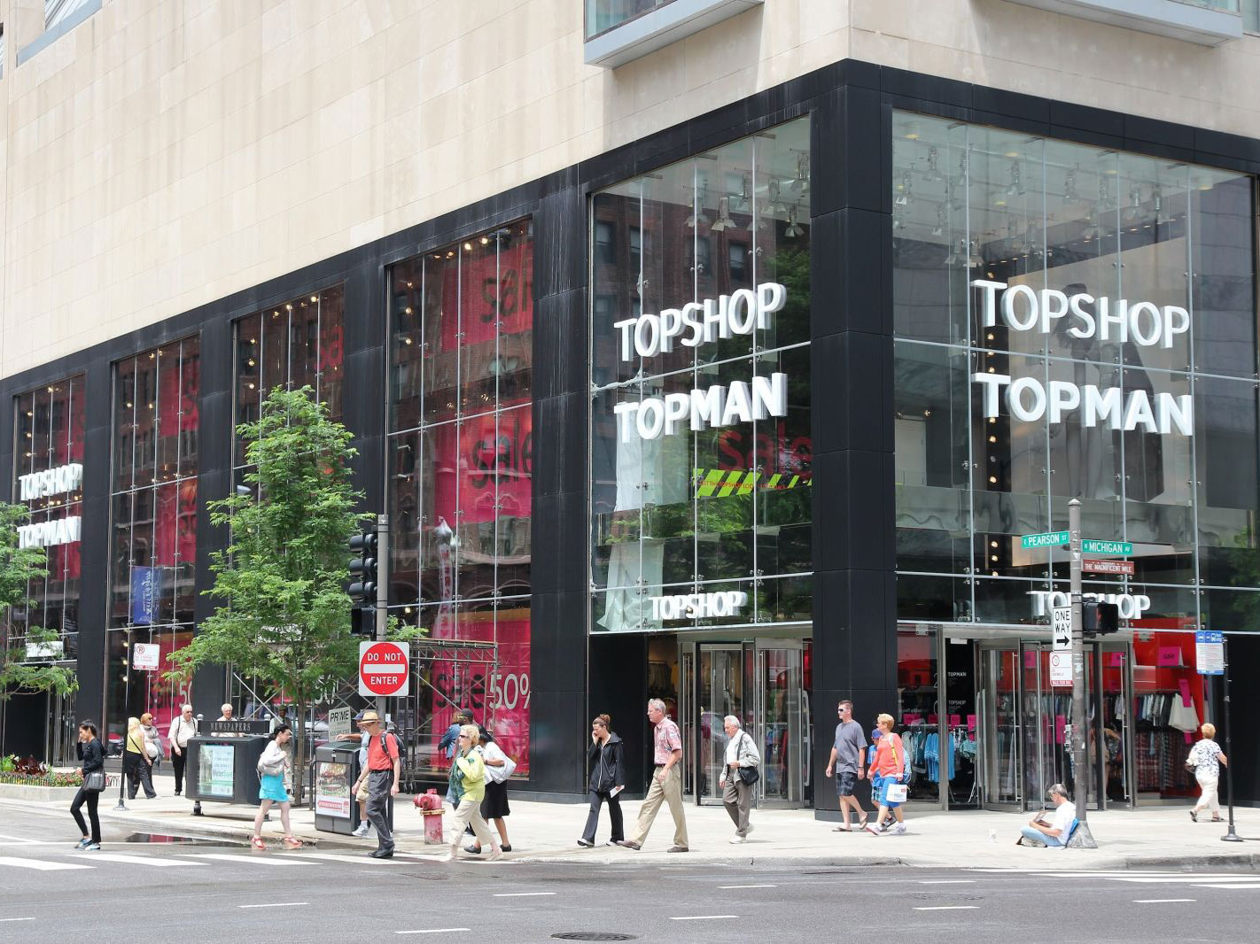 Các cửa hàng của Topshop sẽ phải đóng cửa tại Mỹ.