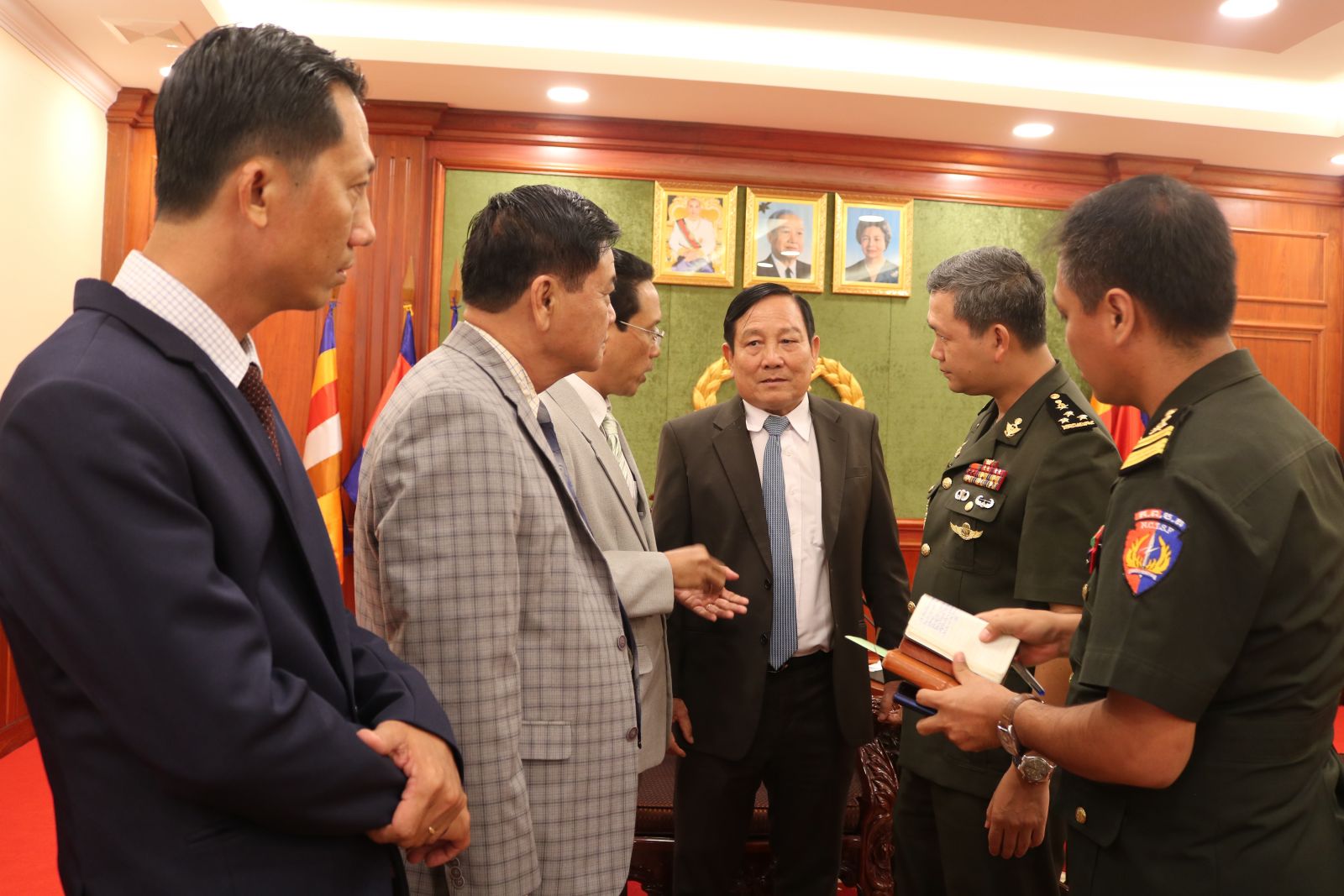 Thắt chặt tình đoàn kết, hữu nghị