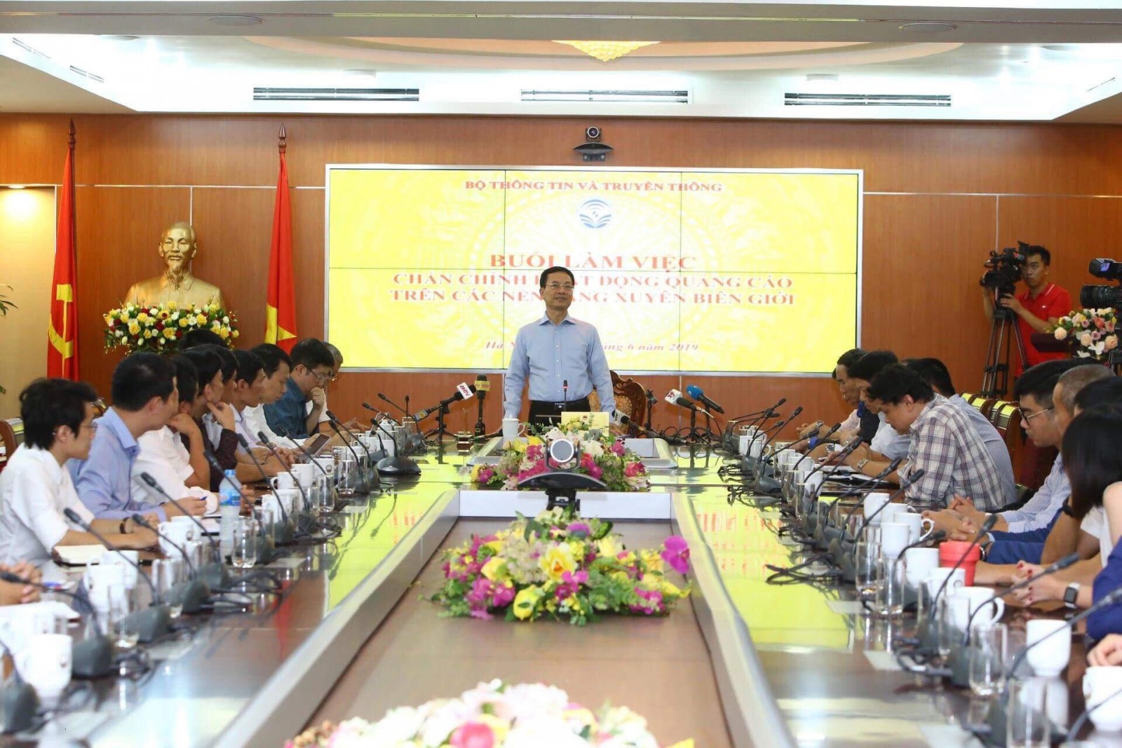 Mọi DN phải thượng tôn pháp luật trên không gian mạng