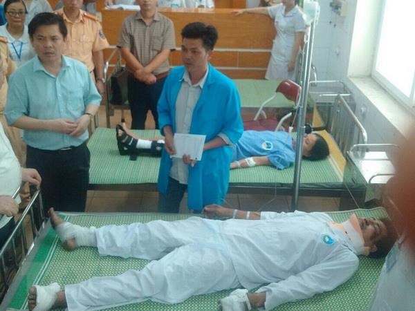 Bộ trưởng GTVT chỉ đạo điều tra vụ tai nạn thương tâm ở Quốc lộ 5