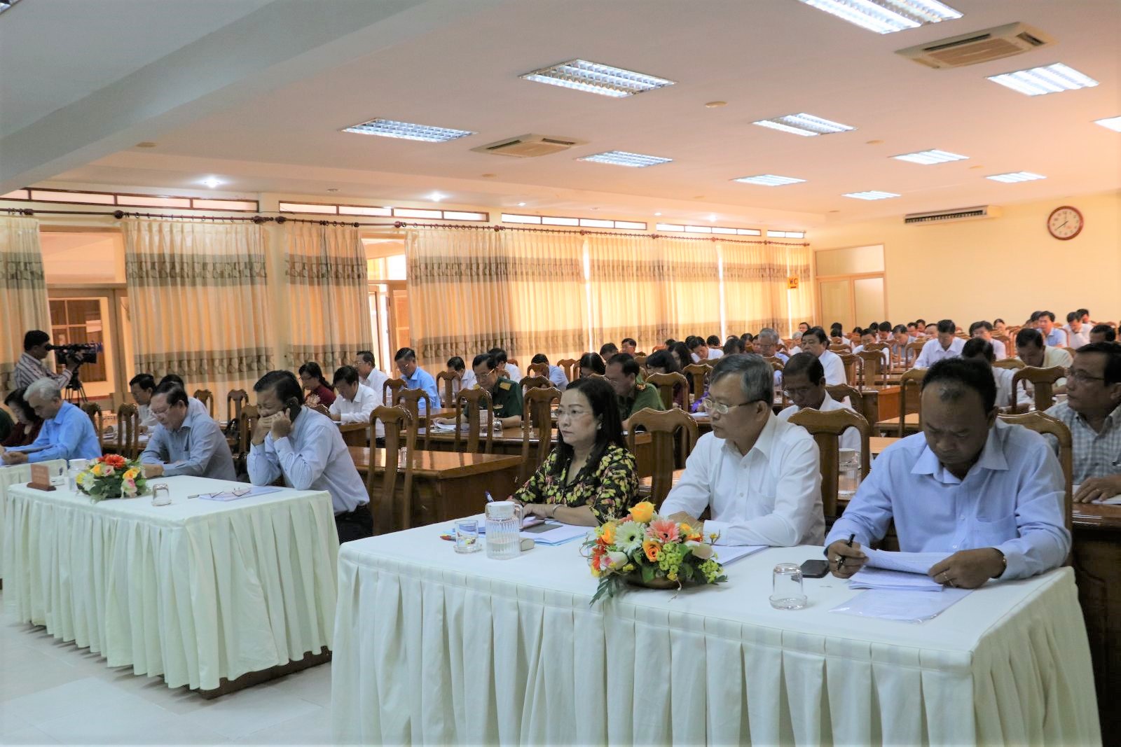 Các đại biểu tham dự Hội nghị tổng kết công tác xây dựng Đảng và thi hành Điều lệ Đảng nhiệm kỳ Đại hội XII của Đảng. Ảnh: Q. THÁI