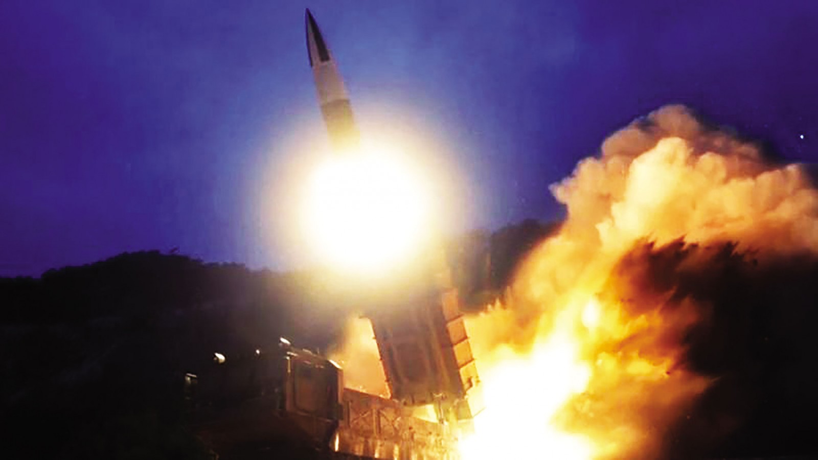 Vụ thử tên lửa ngày 10-8 của Triều Tiên. Ảnh: KCNA