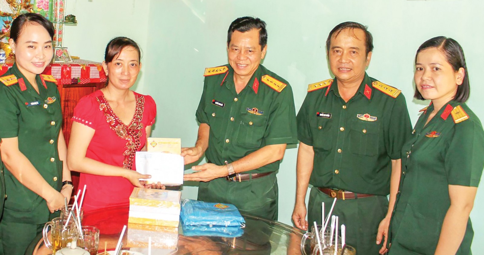 Không để ai bị bỏ lại phía sau