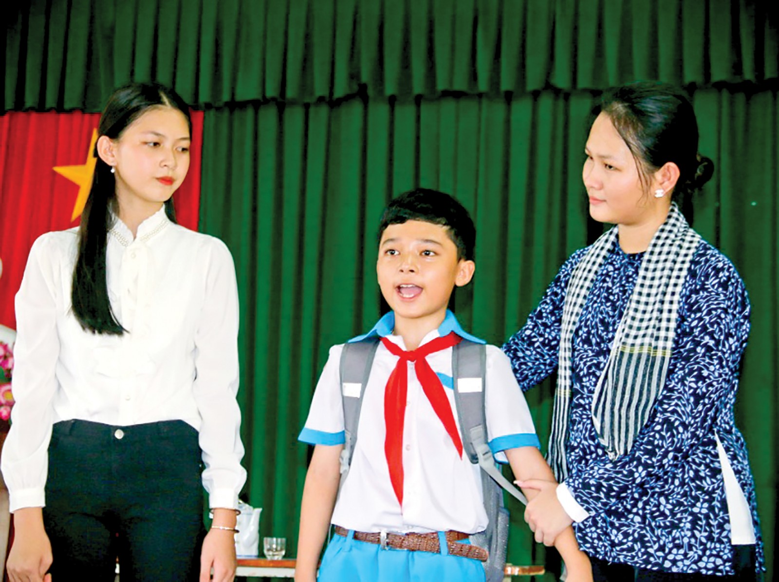Tiếp bước trăm năm