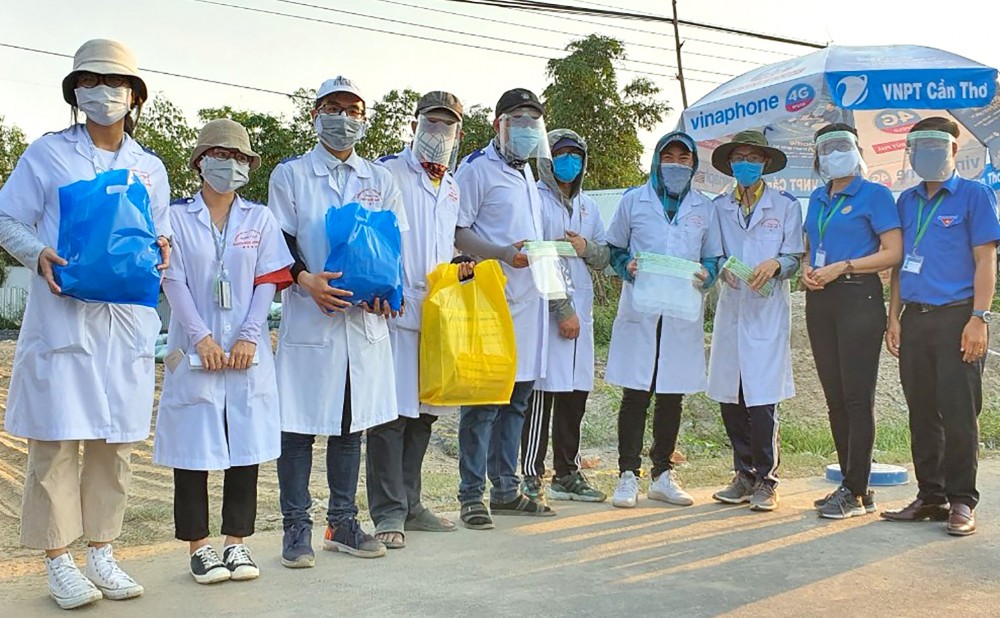 Chung tay phòng, chống dịch COVID-19