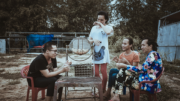 Nghệ sĩ lô tô điêu đứng vì COVID-19