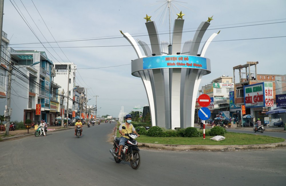 Tập trung phát triển kinh tế-xã hội huyện Cờ Đỏ
cao hơn mặt bằng chung của các huyện ngoại thành