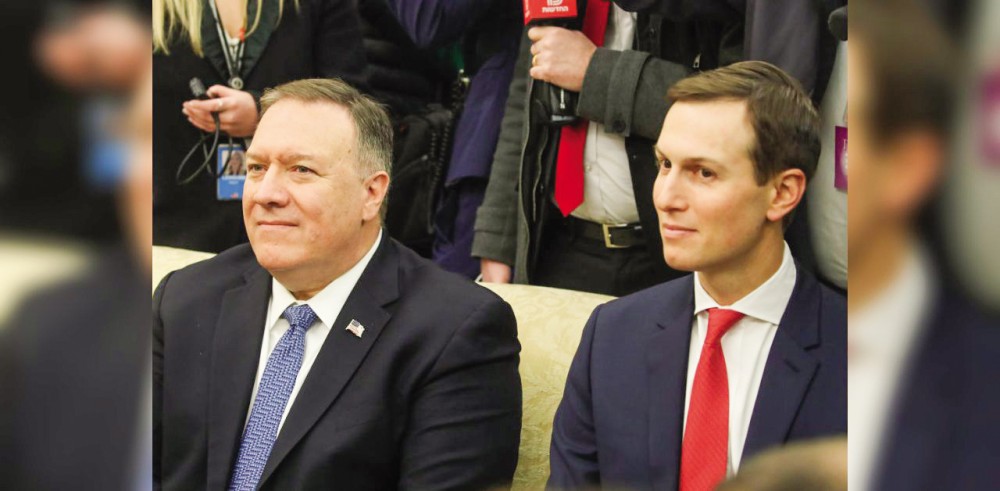 Ngoại trưởng Pompeo (trái) và Cố vấn Kushner. Ảnh: Getty Images