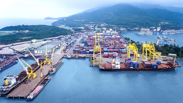 Xây dựng cảng biển nước sâu Trần Đề - kết nối mạng lưới giao thông thủy, bộ liên vùng.