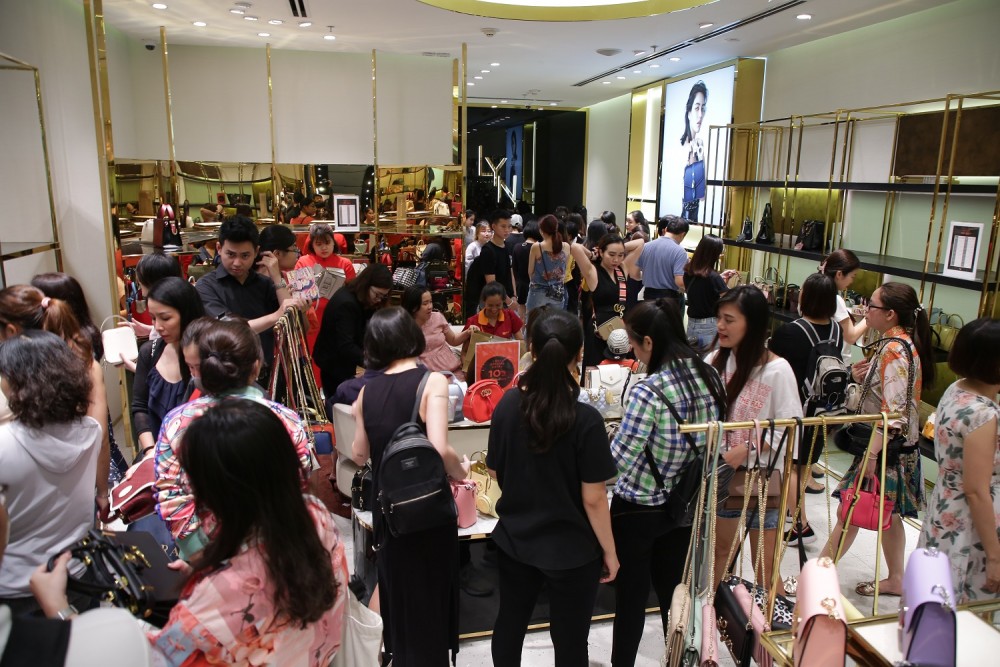 Khai mạc mùa lễ hội với “đại tiệc” mua sắm Vincom Black Friday 2020