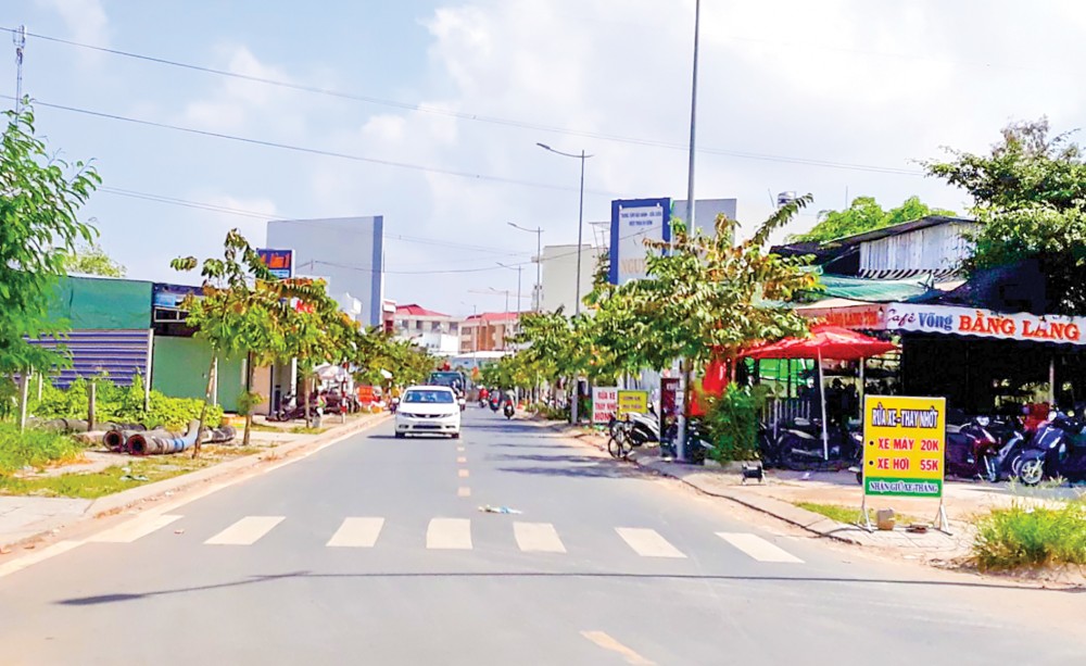 Thực hiện các công trình đầu tư công 2021-2025 và đề xuất điều chỉnh, bãi bỏ đồ án quy hoạch không còn phù hợp Đường số 7 Khu nhà ở giáo viên Trường Đại học Cần Thơ nối vào hồ Bún Xáng vừa được đầu tư khá khang trang. Ảnh: THIỆN KHIÊM
