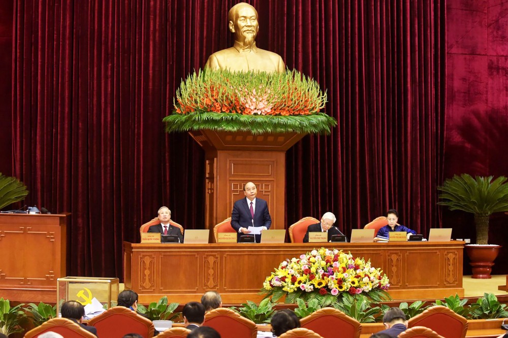 Ủy viên Bộ Chính trị, Thủ tướng Chính phủ Nguyễn Xuân Phúc điều hành phiên khai mạc. Ảnh: VGP/NHẬT BẮC