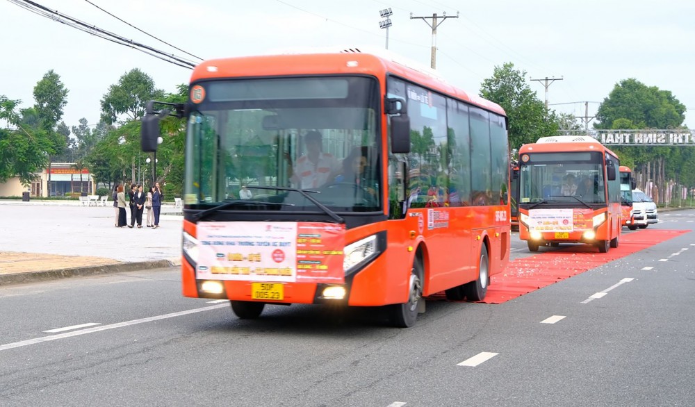 Đầu tháng 12-2020, tuyến số 02: sân bay Cần Thơ - thị trấn Phong Điền và tuyến số 03: Ô Môn - Lộ Tẻ đã đi vào hoạt động.