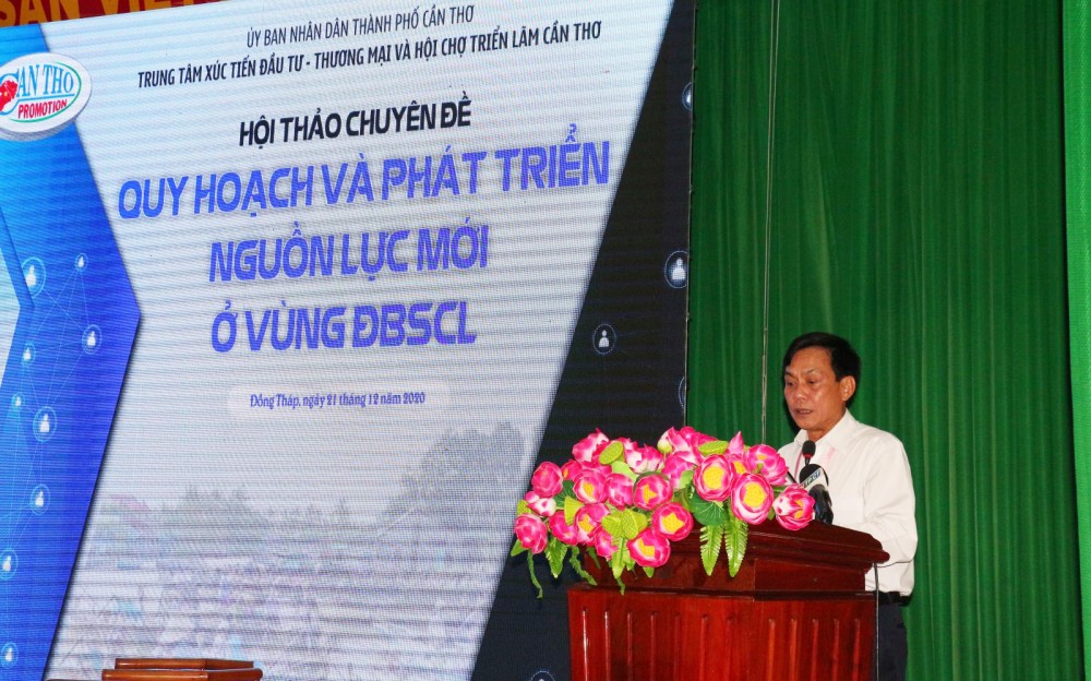 Ông Nguyễn Ngọc Hè, Phó Chủ tịch UBND TP Cần Thơ phát biểu khai mạc hội thảo. Ảnh: N.H