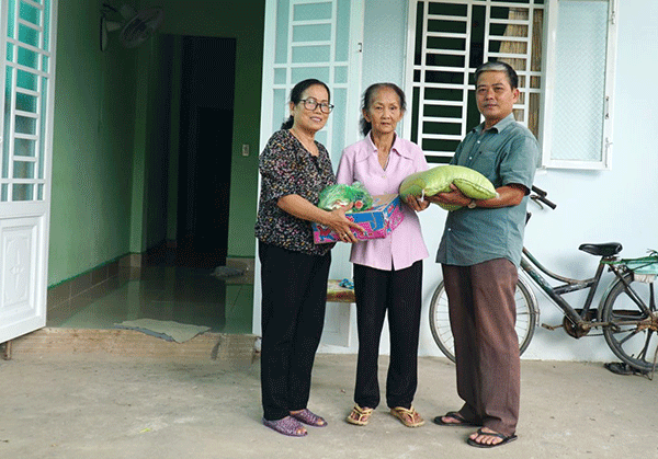 Nâng cao trách nhiệm nêu gương,