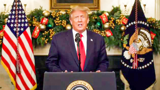 Tổng thống Trump trong bài phát biểu chúc mừng năm mới trên Twitter hôm 31-12-2020. Ảnh: The White House