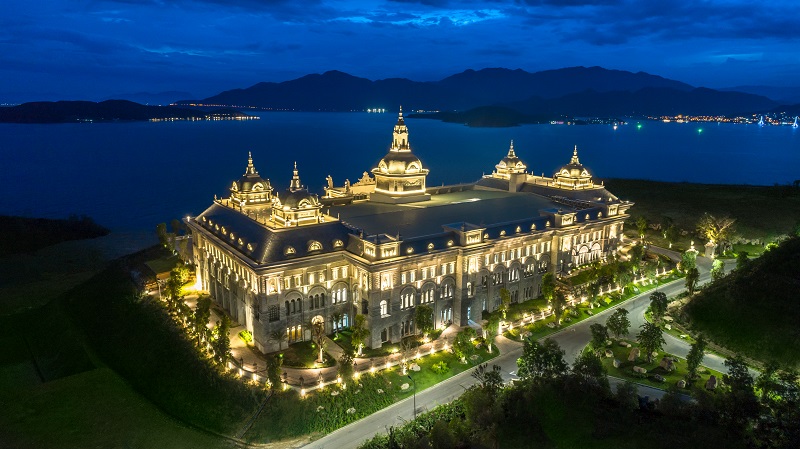 Rực rỡ lễ hội pháo hoa đón năm mới tại Dạ tiệc Vinpearl ba miền
