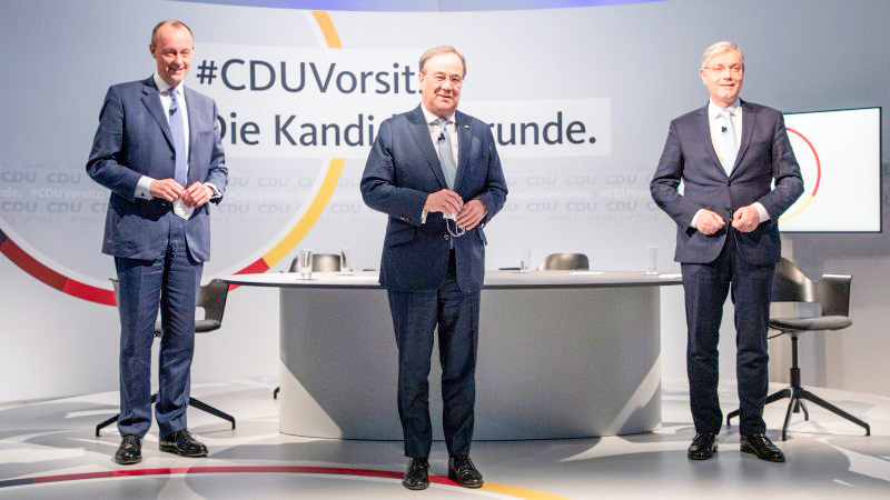 Khởi động cuộc đua kế nhiệm bà Merkel Từ trái sang: các ứng viên Merz, Laschet và Röttgen. Ảnh: EPA