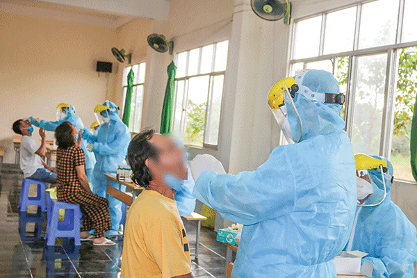 Chống dịch COVID-19 xuyên Tết