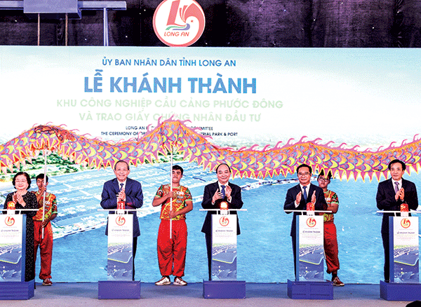 Thủ tướng Nguyễn Xuân Phúc dự khánh thành Khu Công nghiệp Cầu cảng Phước Ðông