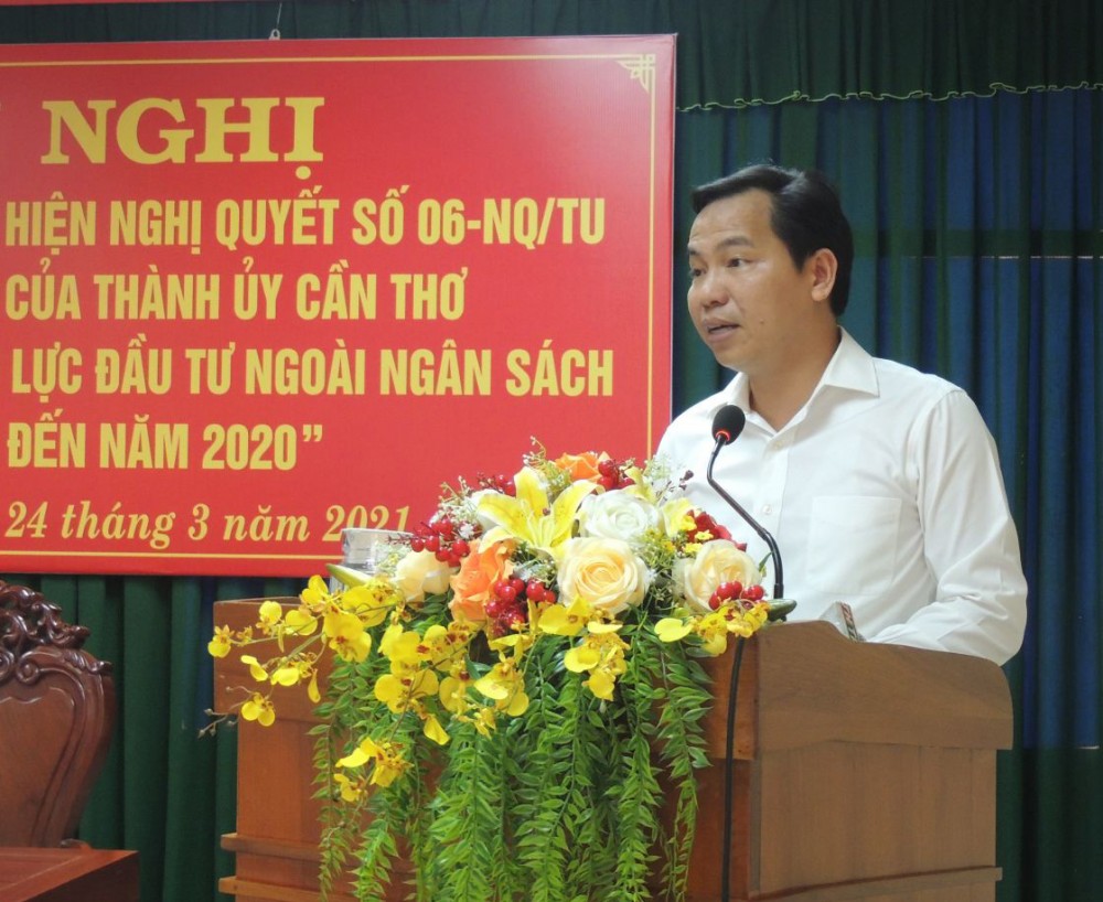 Đồng chí Lê Quang Mạnh, Ủy viên Ban chấp hành Trung ương Đảng, Bí thư Thành ủy Cần Thơ phát biểu chỉ đạo hội nghị.
