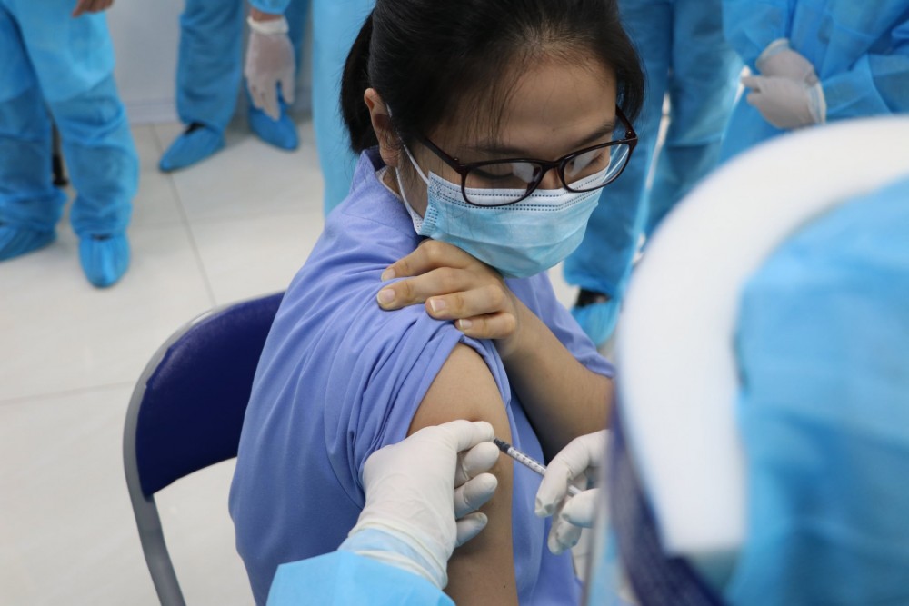 Mở rộng đối tượng tiêm vaccine phòng COVID-19