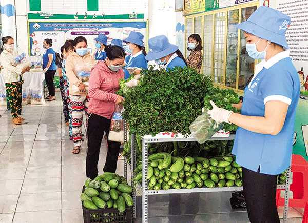 Phát huy vai trò phụ nữ trong phòng, chống dịch